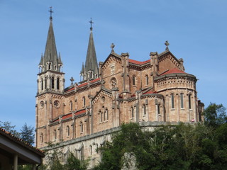 Fototapeta na wymiar Covadonga cathedral