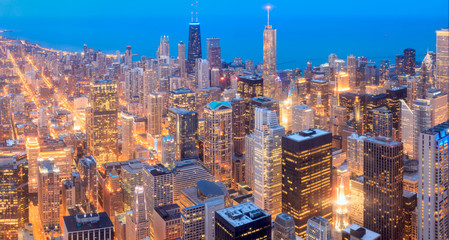 Naklejka premium Chicago panoramę panoramy widok z wieżowców nad jeziorem