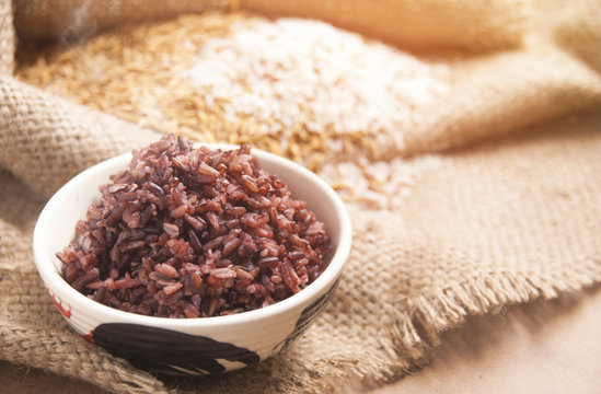  Steamed  Rice berry ,healthy food&ingredient.