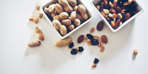 Peanuts & Raisins