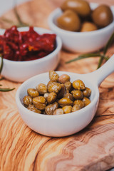 Marinated capers