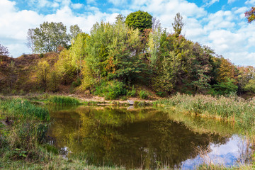 Obraz premium Amazing colorful landscape with lake and park, early fall, Lviv, Ukraine