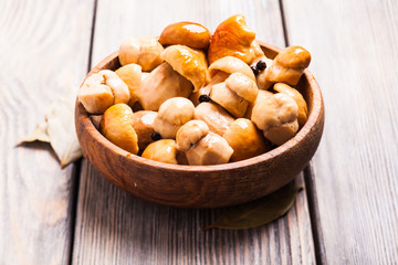 Pickled white boletus