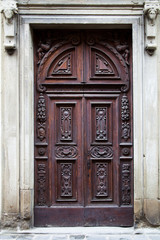 Fototapeta na wymiar ancient wooden door