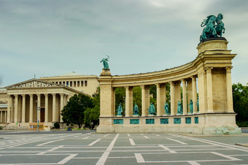 Obraz premium Heroes square - Budapest