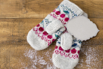 Fototapeta na wymiar knitted mittens