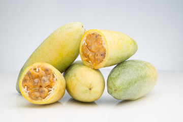 Curuba deliciosa fruta tropical 