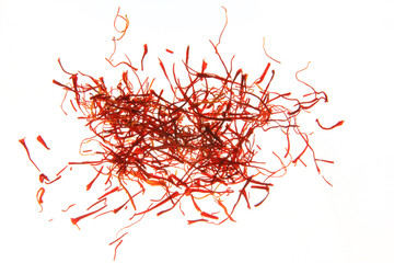 Naklejka premium Safran, freigestellt vor weißem Hintergrund (Crocus sativus)