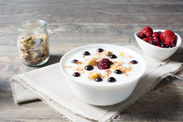 Natural yogurt with fresh berries and cereals