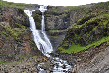 Wasserfall bei Hofteigur, Island