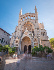 Fototapeta na wymiar Sóller, Mallorca, Stadtkirche Iglesia de Sant Bartomeu