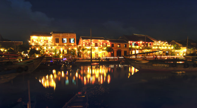 Hoi An is the World's Cultural heritage site, famous for mixed cultures & architecture in Quang Nam, Vietnam.
