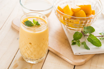 mango smoothie