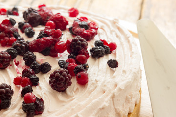 Cake with red fruit