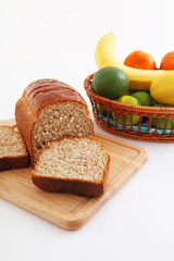 新鮮な果物とパン