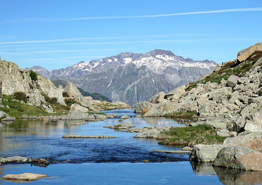 รูปภาพMacizo เลือกดูภาพถ่ายสต็อก เวกเตอร์ และวิดีโอ1,948 Adobe Stock