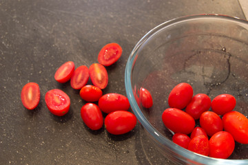 828 - cherry tomatoes