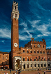 Fototapeta premium Campo Square with Mangia Tower in the background, Siena, Italy