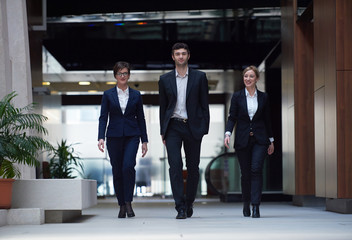 Fototapeta premium business people team walking