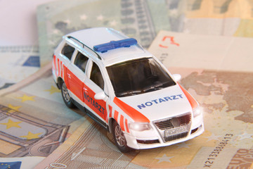 Notarzt und Kosten für Einsatzfahrzeug