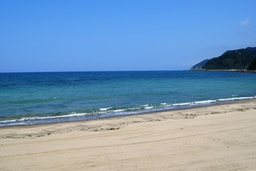 庄内浜のさざ波／山形県の庄内浜で、さざ波の風景を撮影した写真です。