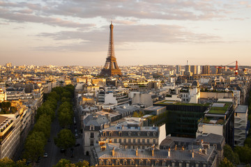 Naklejka premium Paris cityscape with Eiffel Tower in the sunset