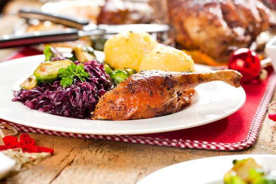 Weihnachts Ente mit Kn&ouml;del 