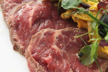 beef carpaccio plated appetizer starter