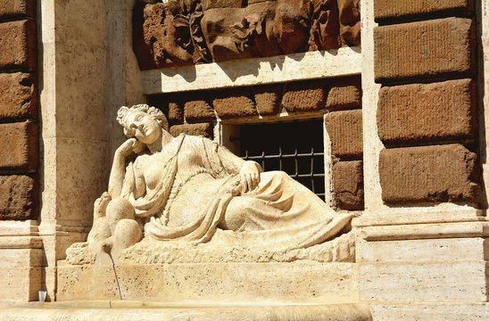Rome, a women in relax.