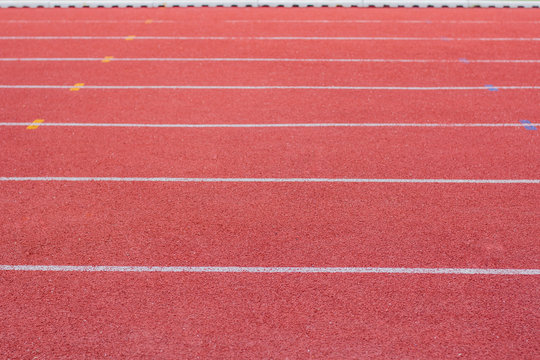 Yard line, running track, athletics track, a red, white ground.