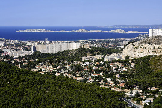 Large cited popular building on the heights of Marseille