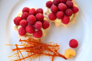 tartlets with raspberries and caramel