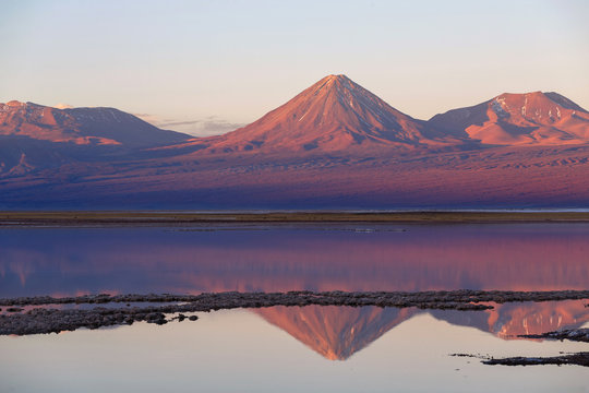 Tebenqueche lagoon, Licancabur volcano, Atacama desert, Chile
