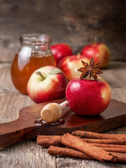 star anise, apples