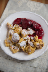 Kaiserschmarrn mit Zwetschgenröster 