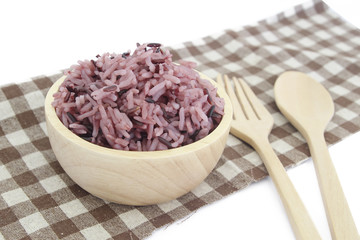 rice berry in bowl on white background