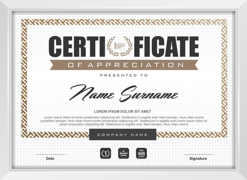 certificate template with clean and modern pattern,
Luxury golden,Qualification certificate blank template with elegant,Vector illustration 

