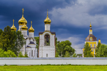 Fototapeta na wymiar Никольский монастырь, Переславль-Залесский, Россия