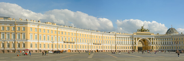 Fototapeta na wymiar СанSt. Petersburg, Palace square