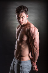 Fototapeta na wymiar Handsome muscular man
