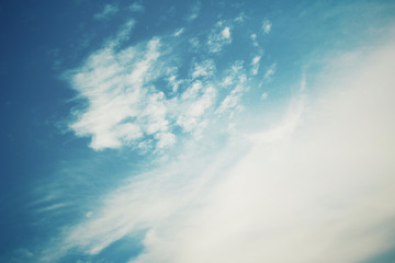 Obraz premium Clouds on the blue sky.