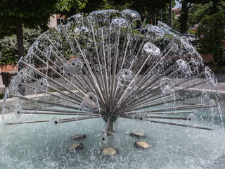 fountain with semi spherical shaped spray