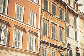 Obraz premium Edificios antiguos tradicionales Vista de la calle en Roma, Italia