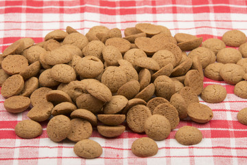 ginger nuts 