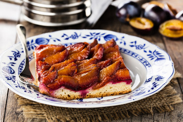Zwetschgendatschi - plum cake
