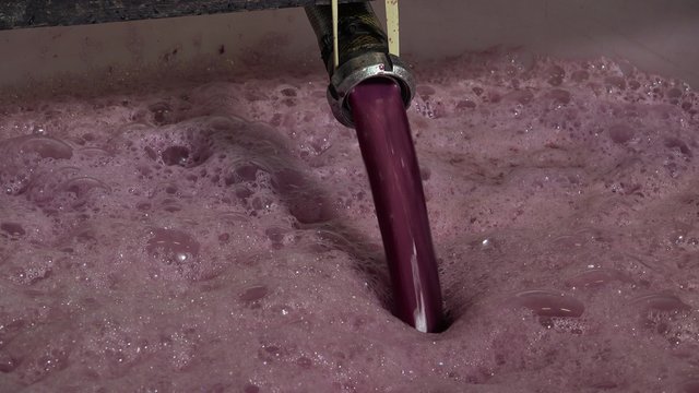 Pumping over up freshly squeezed juice