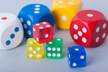 カラフルなダイス