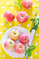 apples