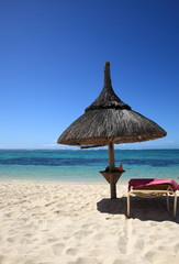 détente sur plage de l'île Maurice