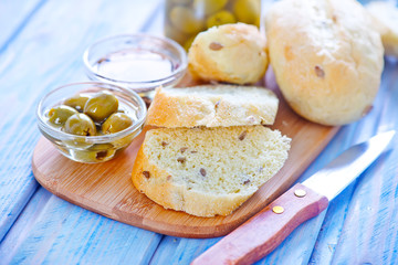 Fototapeta na wymiar bread with olive